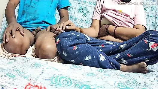 Büyük memeli liseli kız ve oğlan odada domalarak sikişiyor 8644