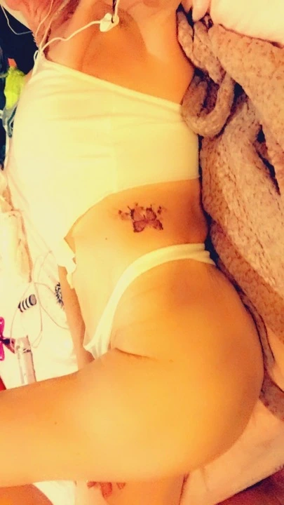 Aussiegirlkazxxx ,,, senin için çok sıcak !