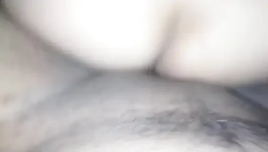 Onu sıkı götüme sokuyor ve ben devirginize. Bayıldım!