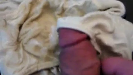 Adım kızının arkadaşları külot üzerinde taze boşalmak