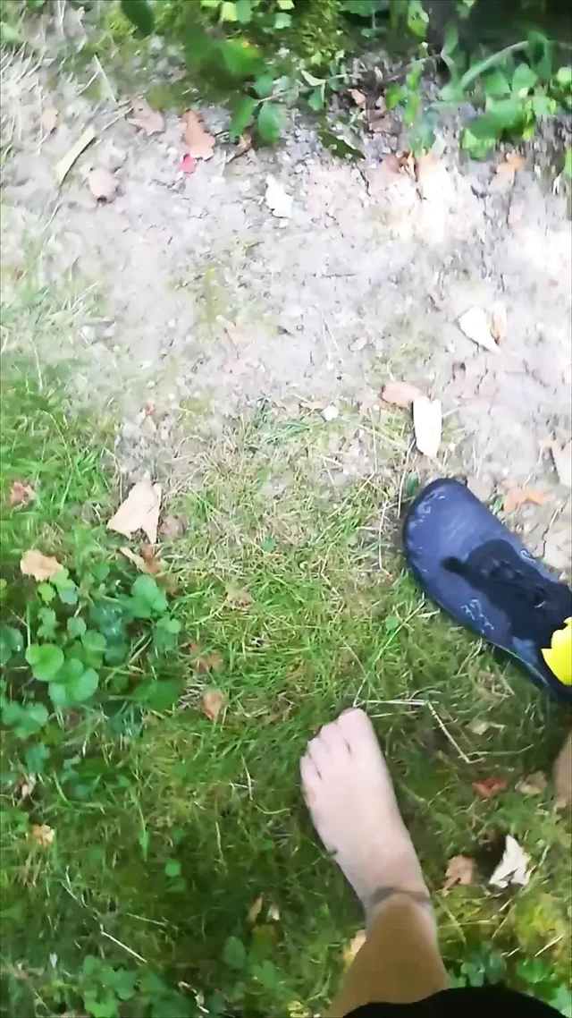 Külotlu çorapla açık havada dengeleme