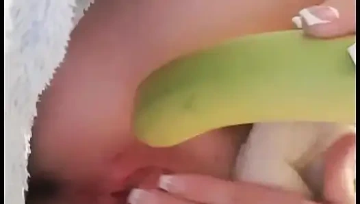 Büyük muz orgazmı bacaklarımı çok sert sıkıyor