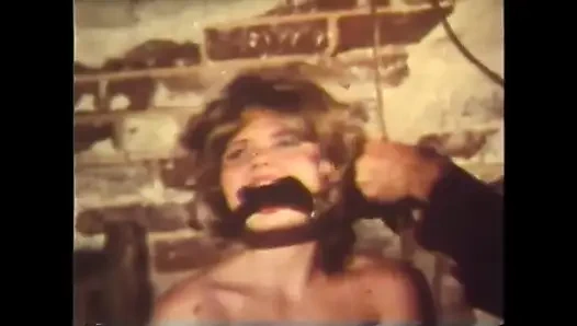 Nadir bir çılgın nostaljik bdsm sahnesi!