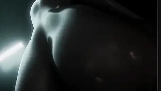 Tombul şişman götlü Sadako büyük zenci yarağına can atıyormuş gibi biniyor