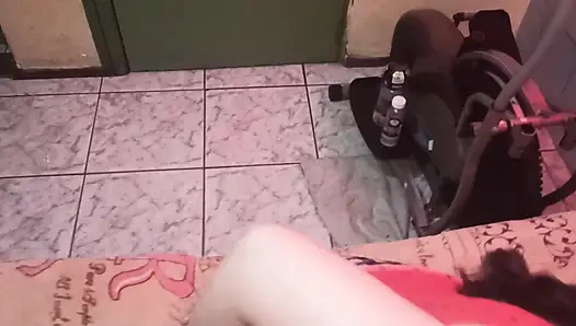 Вкусный утренний минет с богатым камшотом на ее большие сиськи