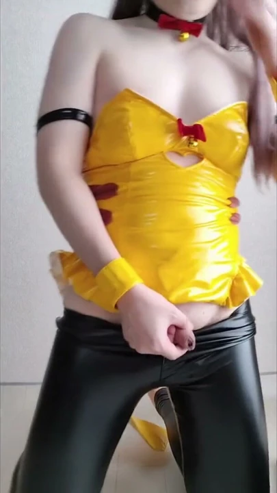 Japon Pikachu Cosplay Crossdresser solo boşalma | Bölüm 1