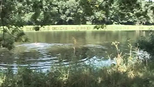 Ateşli seksi kızlar parkta sikiliyor - bölüm 3