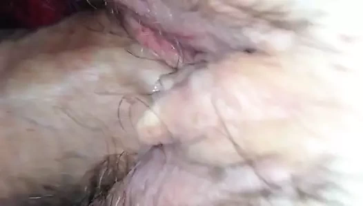 Anne bize onun benim fahişem olduğunu söylüyor