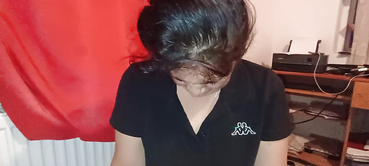Üvey Babam ağzımdan Bana Geliyor Ve İyi Davrandığımı Ve Yutkunduğumu Biliyorum