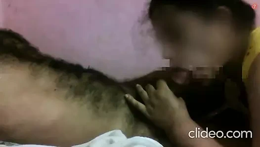 Mallu aunty Blowjob with her favorite dress yellowbird