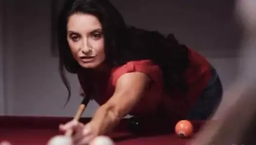 Bir bilardo oyunu - loredana c