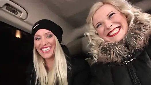 Sarışın Otobüste Sert Sikiliyor