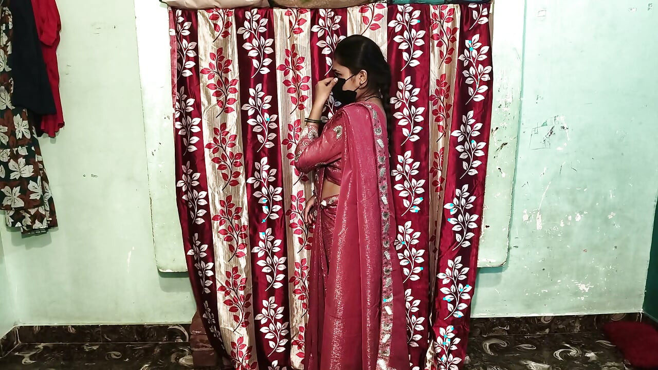 Indian Indian çift saree seks videosu Evli Üvey Kız Kardeş Kocasına Aldatıp Genç Üvey Kardeşi Tarafından Sikiliyor