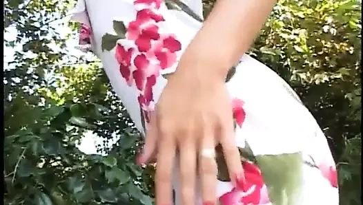 Ateşli koyu saçlı tatlı vücutlu puma şık yatak odasında göt seksine katlanıyor