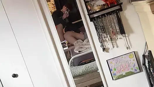 Genç minyon genç pawg'dan arka çekimler