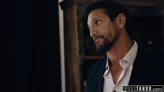 Saf tabu üvey anne üvey amca ile genç yakalandı ve katıldı