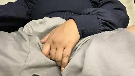 Tamil kız arkadaş konuşurken parmaklarken sekse ihtiyacı var