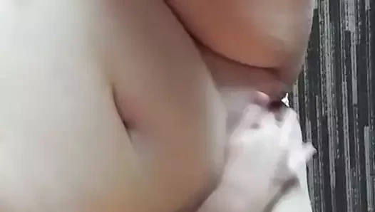 İri güzel kadın fahişe