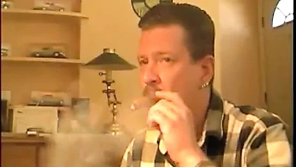 Fumandose un puraco