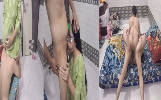 Üvey kız kardeş ko banyo mein choda anne aane wali hai yüze boşalma Hintçe ses