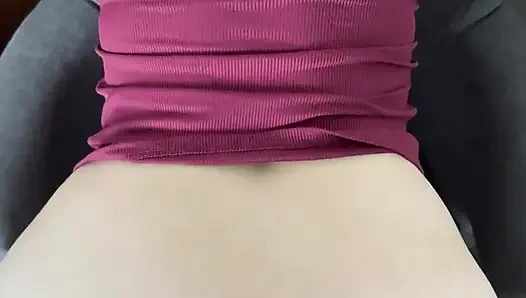 Antrenmandan sonra komşumun karısını gördüm ve bacaklarına ve büyük götüne karşı koyamadım