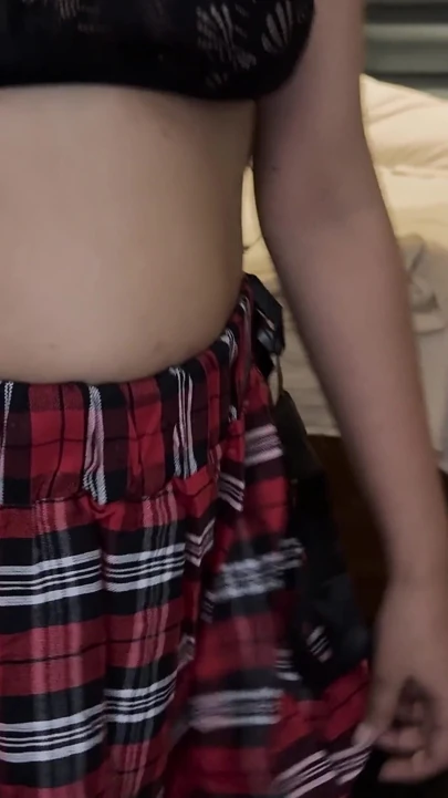 Kız en iyi arkadaşının ayrıldıktan sonra seksi sona eriyor