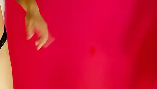 Güzel kız arkadaşım taşaklarımı emiyor