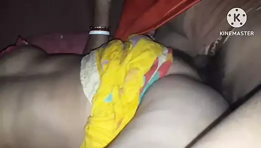 Ateşli sonali bhai ki direk seks videosu erkek kardeş ki oturdu