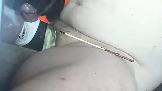 Sigara ile insan kül tablası