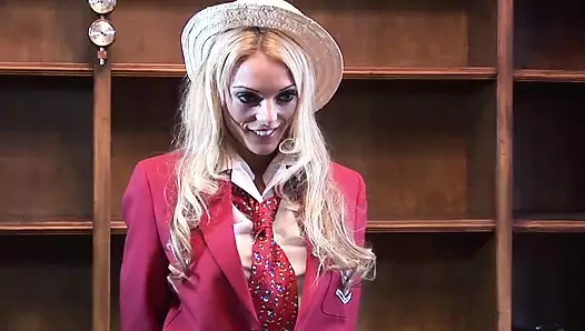 Stacey Saran açık saçlı orta yaşlı seksi kadın amına yarak alıyor