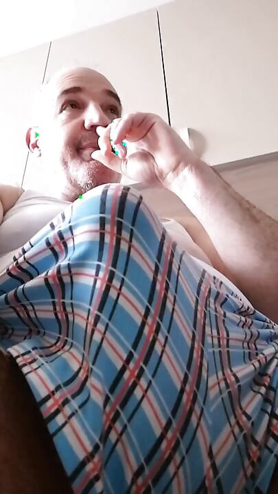 Davide arkadaşını yarakla her zaman sert ve şişmiş