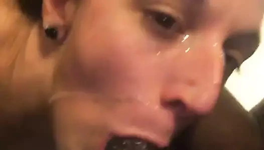 Büyük zenci yarağı sapık fahişe