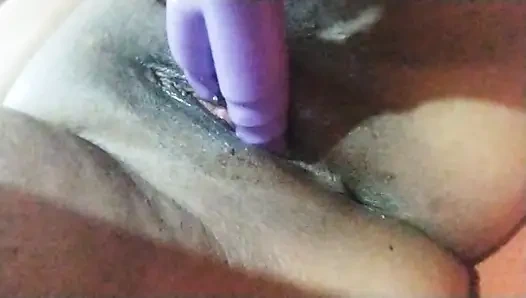 Tek başına oynuyor ve zengin oluyor