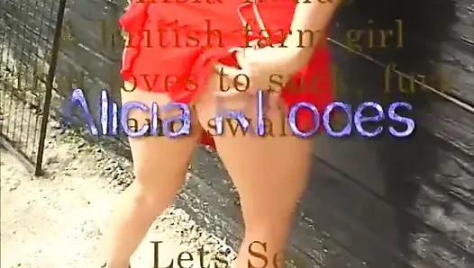 Seksi kovboy kız yarak emmeden önce kanepede amını parmaklıyor