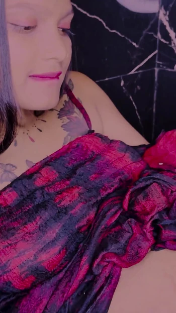 Волнующий момент из "индийской дези смешно ясное хинди говорит молочные и секс-видео глубокой хинди"