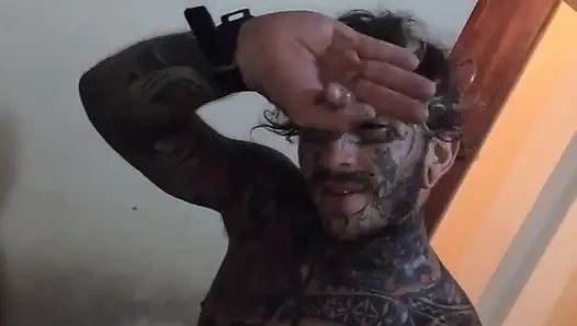 Yaramaz genç komşumun arkadaşı