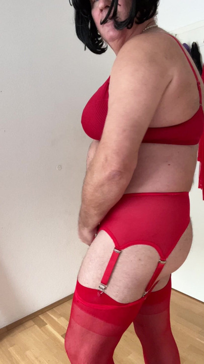 Lottchen kırmızı dessous iki