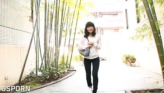 Jav genç anal grup seks Japon kızın götünü sikiyor