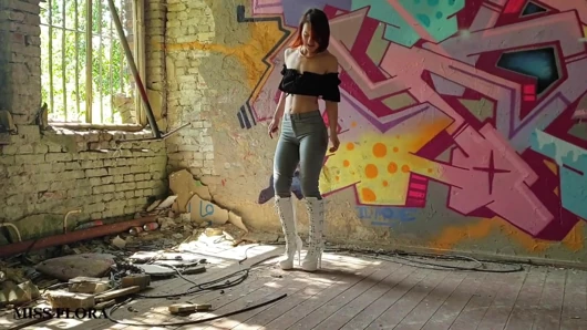 Beyaz çizmelerimle yürüyüş ve azdırma - bölüm 1 ve 2