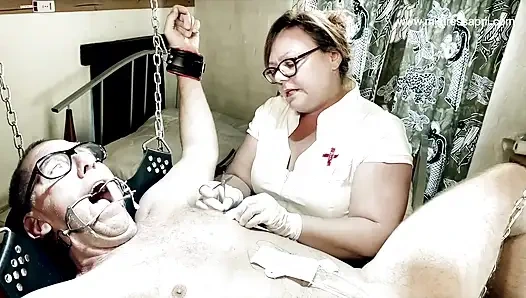 Dominaytix sahibe April - tıbbi chastation