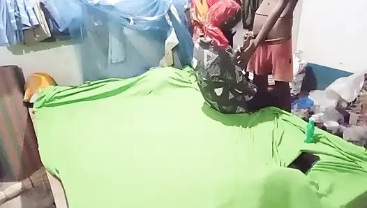 Hot desi Chut ki chudai with romantic padosi bhabhi
