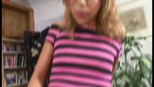 Beim Zahnspangen Teen wird eingelocht