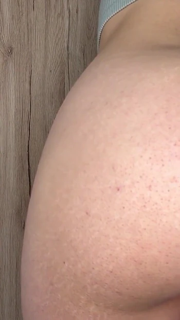 Обязательный для просмотра момент из "Я говорю венгерский и мастурбирует, пока я не испытываю оргазм в ванной"