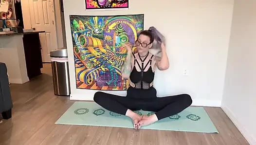 67 uzun boylu yoga seansı - 13 dakikalık esneme ve esneklik