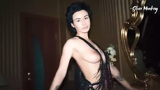 Stacy bloom yavaş dans üstsüz şov