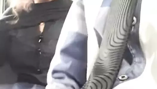 Seks isteyen sürtük.