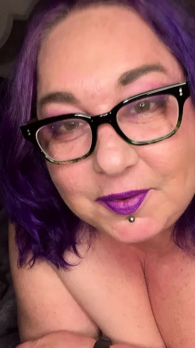 Let’s get off together purple thigh highs