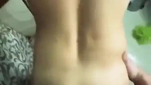 Komşumla banyoda sikiş