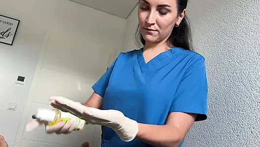 Hot Masseuse Puts On Latex Gloves For A Messy Happy Ending Cumshot