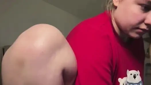 Huge boobies playing with jucielussie